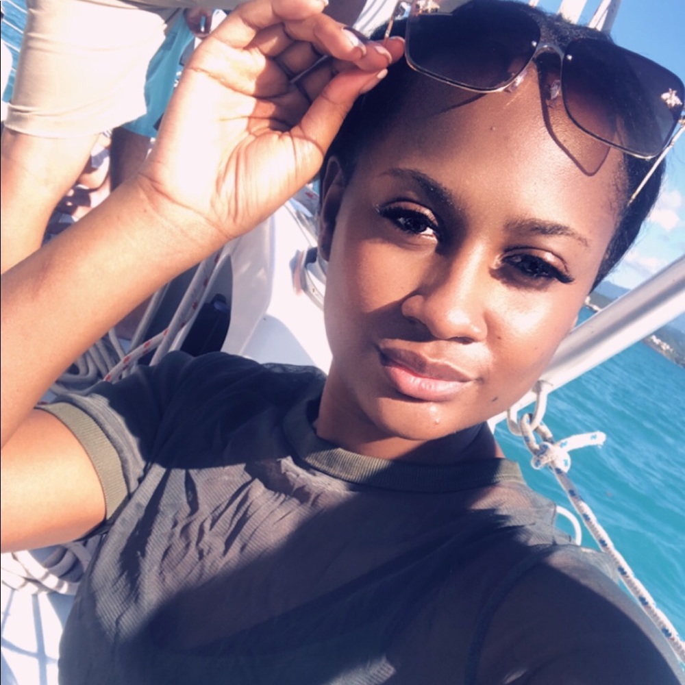 Meet your Posher, Laneise